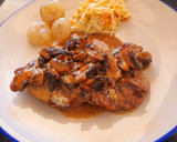 Foto del paso 3 de la receta: Filete de ternera en salsa cremosa de champiñones y gorgonzola