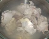 A picture of step 2 of Pak Min's Chicken Soup from Klaten. Refreshing and Delicious, A Must-Try.