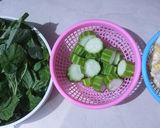 Foto langkah ke 2 dari resep 4. Sayur Bayam (Sayur Bening).