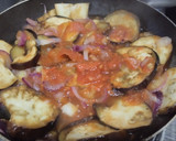 Foto del paso 2 de la receta: Berenjenas🍆con queso🧀crema🥛y salsa de tomate🍅