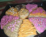 Foto langkah ke 8 dari resep Donat Pizza.