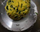 A picture of step 2 of Methi paratha.