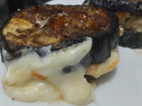 Bocaditos de berenjena🍆con queso🥯tomate y pollo🍅🍗🧀