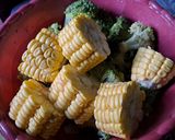 Foto langkah ke 2 dari resep Bening Bayam Jagung Brokoli Endesss.