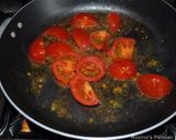 A picture of step 2 of Persian style tomato omelette.