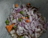 A picture of step 1 of Veggie Paneer Pulao.