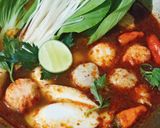 Foto langkah ke 4 dari resep Tom Yum (steamboat seafood) 🇹🇭✅.
