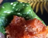 मावा रोल्स स्टफ्ड विथ गाजर का हलवा Mawa roll stabbed with gajar ka halwa recipe in hindi) रेसिपी चरण 4 फोटो