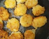 Foto langkah ke 4 dari resep Bola-bola pisang kriuk manis.