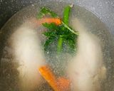 Foto del paso 2 de la receta: Consomé de Pollo
