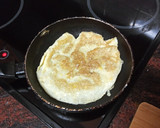 Foto del paso 1 de la receta: Bocadillo de tortilla francesa y ensalada