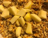 A picture of step 5 of Baked oatmeal: carrot and pear - vegan.