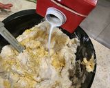 A picture of step 4 of Chocolate Chip Cookies.
