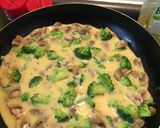 Foto del paso 3 de la receta: Tortilla de champiñones y brócoli