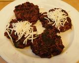 A picture of step 4 of Beet root patties.