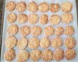 A picture of step 7 of Cheese Crispies.
