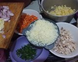 Foto langkah ke 1 dari resep Risol ragout ayam sayur creamy.