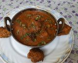 A picture of step 10 of Kofta gravy.