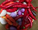 Foto langkah ke 3 dari resep Sambal Cumi Asin.