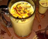 केसर मसाला मिल्क (kesar masala milk recipe in Hindi) रेसिपी चरण 4 फोटो