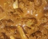 A picture of step 3 of Motton gravy.