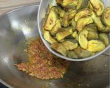 Gambar langkah 3 resipi Terung balado ikan bilis.
