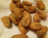 A picture of step 3 of Fried breaded mussels.