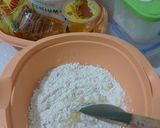 Foto langkah ke 2 dari resep Roti Goreng tanpa Ulen (dengan minyak).
