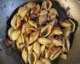 Foto del paso 3 de la receta: Fideos caracoles con salsa de vegetales