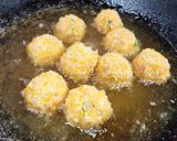 Foto langkah ke 4 dari resep Macaroni cheese ball.