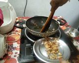 A picture of step 4 of Fish Korma.