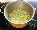 Hình bước làm 4 của món Canh bầu nấu thì là