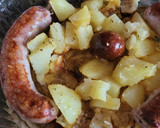 Foto del paso 2 de la receta: Butifarra asada con patatas y chorizo picante