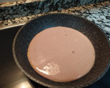 Foto del paso 2 de la receta: Tortitas de plátano, avena y cacao con fresas