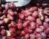 A picture of step 2 of Ground nuts with honey #4weekschallenge.