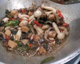 Foto langkah ke 6 dari resep Jejamuran Kemangi ala Subi 😍.