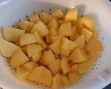 Une image de l'étape 1 de 🥕 Carottes et pommes de terre rissolées !! 🥔.