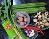 Foto langkah ke 1 dari resep Sayur Bening Oyong Spesial.