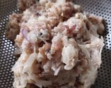 A picture of step 2 of Steamed Ground Pork with Daikon.