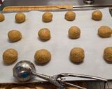 A picture of step 5 of Copycat Little Debbie Oatmeal Cream Pies.