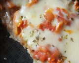 Foto del paso 4 de la receta: Pizza saludable con masa integral 😋