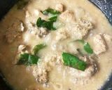 A picture of step 3 of Gondhoraj kanchlonka chicken stew.