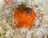 Foto del paso 2 de la receta: Ensalada de repollo con nueces