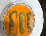 Foto del paso 6 de la receta: Canelón de lechuga con picado de ternera, champiñones y salsa de pimientos