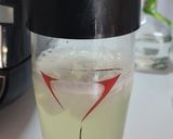 A picture of step 2 of Pineapple Margarita.
