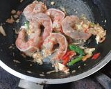 รูปขั้นตอนการทำที่ 3 ของ บะหมี่ผักผัดขี้เมากุ้ง