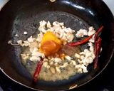 รูปขั้นตอนการทำที่ 7 ของ ไข่ลูกเขยไก่สับ