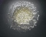 A picture of step 4 of Glass Candies.