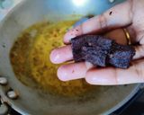 A picture of step 7 of Chhuin aloo tarkari (Drumstick curry).
