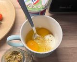 Tejfölös-tonhalas omlett sajttal recept fázis 1 fotója